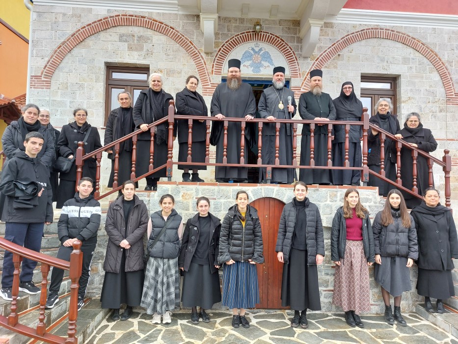 Во манастирот Св. Јован Златоуст група поклоници од Грција