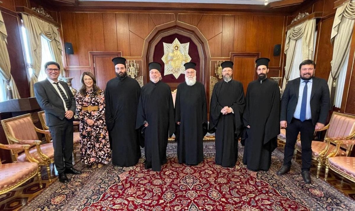 Се состана мешовитата комисија на Цариградската патријаршија и на Црквата на Грција во врска со трговијата со луѓе