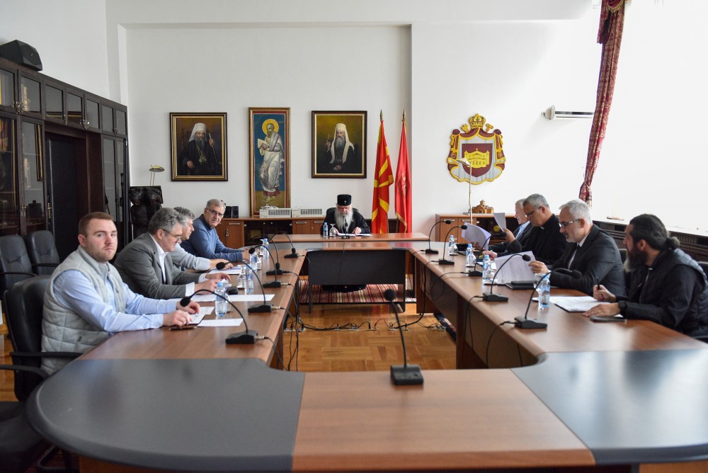 Средба на Архиепископот со управниот одбор на македонското библиско здружение